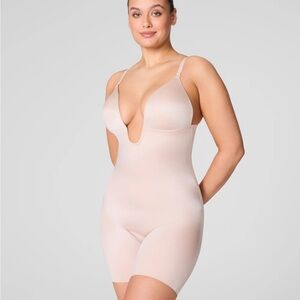 SPANX Light Beige Plunge Bodysuit